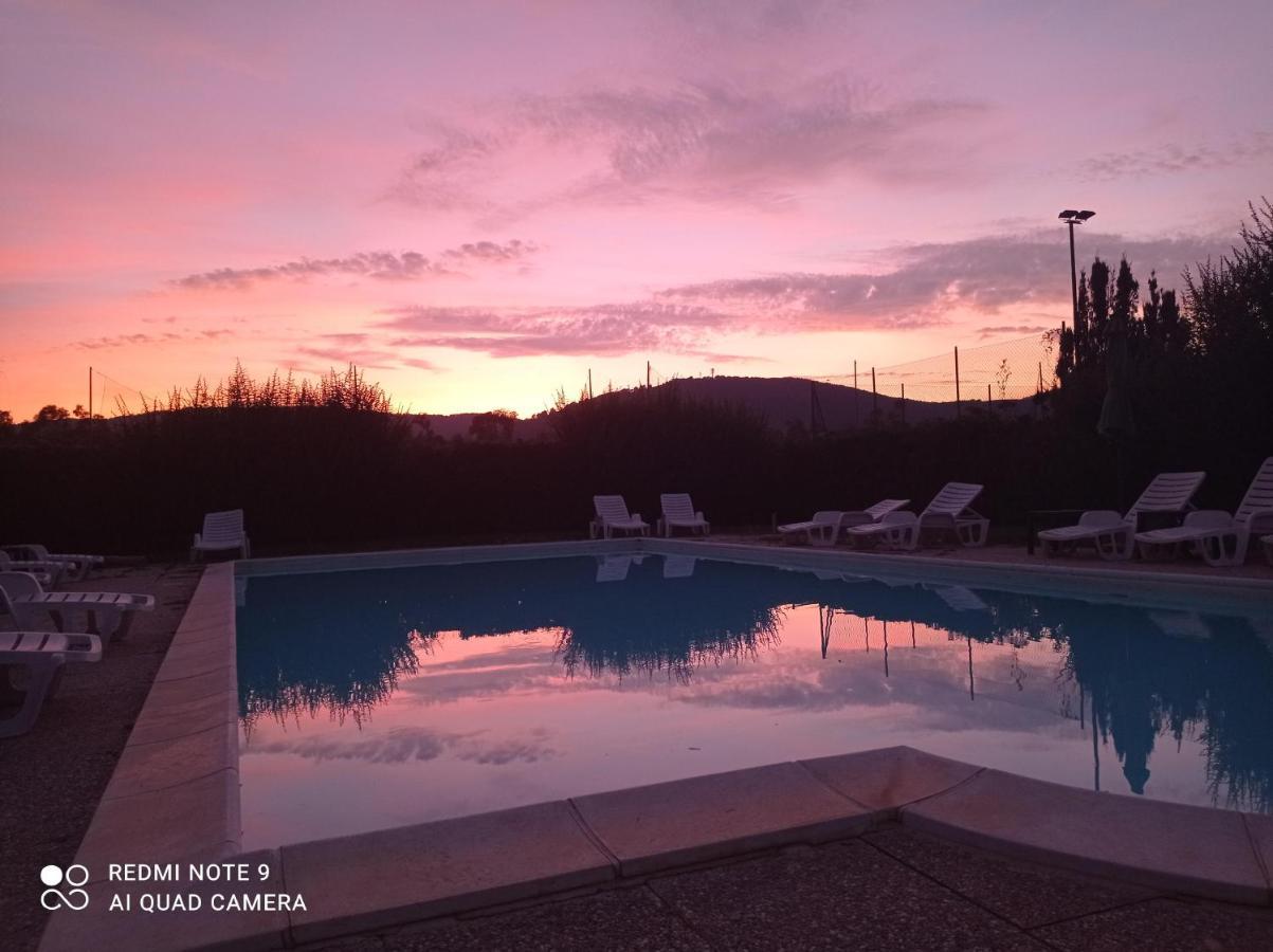 Hotel Domominore เฟอร์ติเลีย ภายนอก รูปภาพ