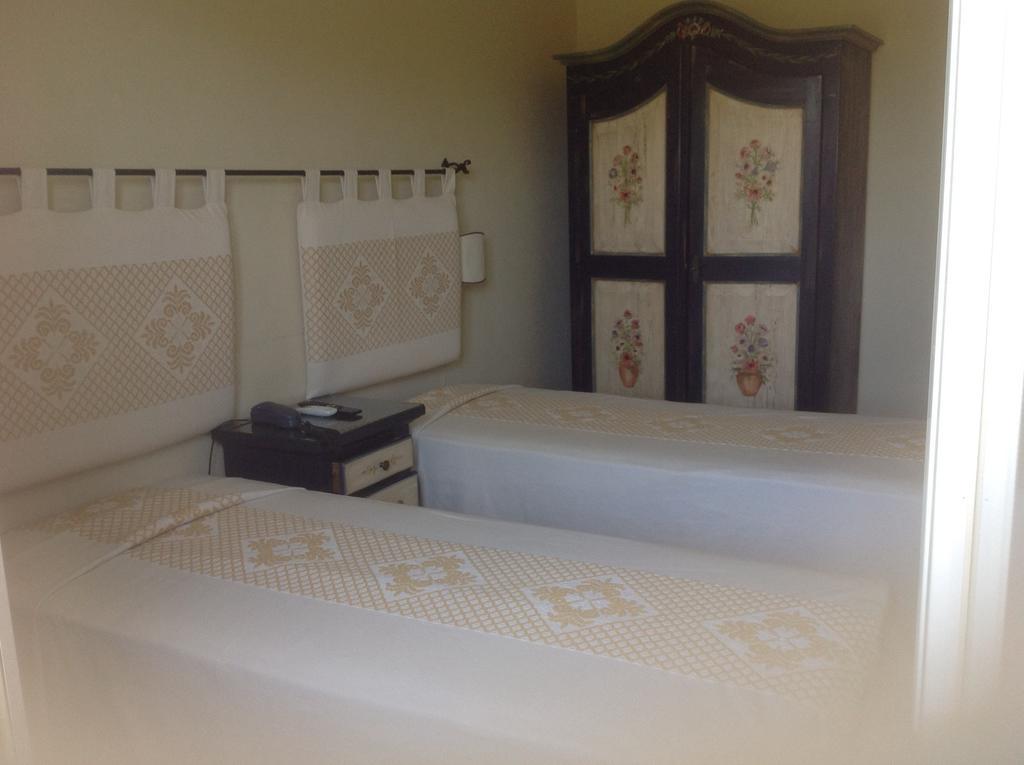 Hotel Domominore เฟอร์ติเลีย ภายนอก รูปภาพ