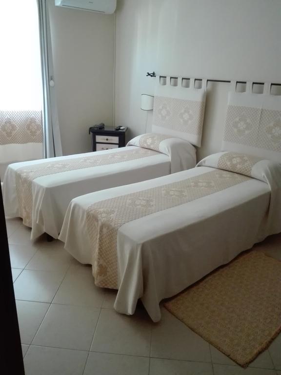 Hotel Domominore เฟอร์ติเลีย ภายนอก รูปภาพ